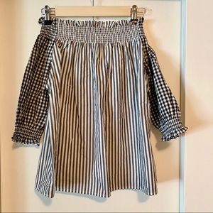 Gap off the shoulder top